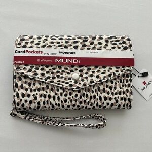 (NWT) Mundi Animal Print Wristlet / Clutch